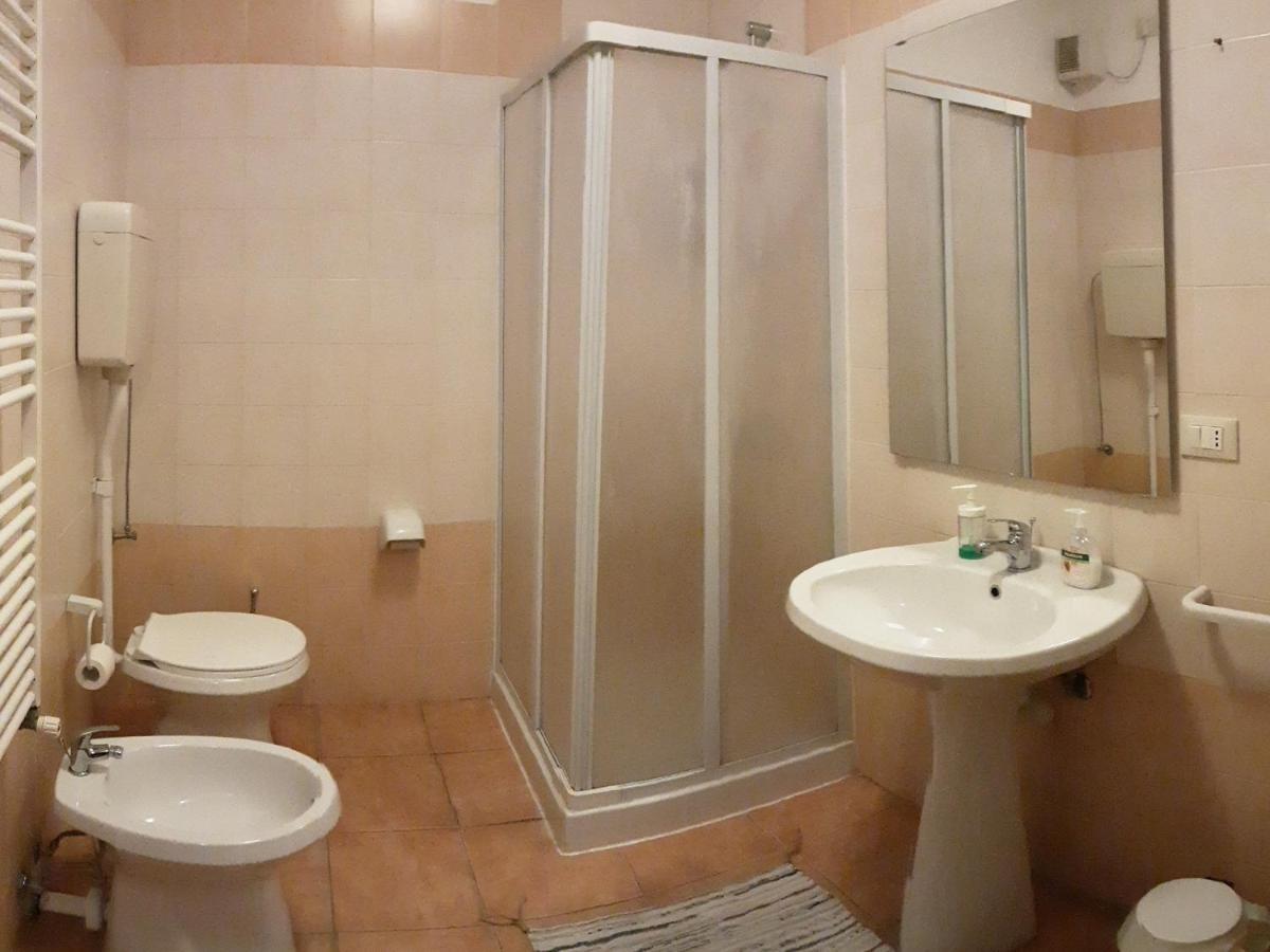 Locazione Menini - Appartamento Zona Stazione Padova Luaran gambar