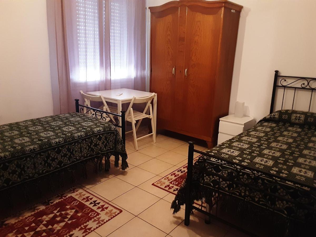 Locazione Menini - Appartamento Zona Stazione Padova Luaran gambar